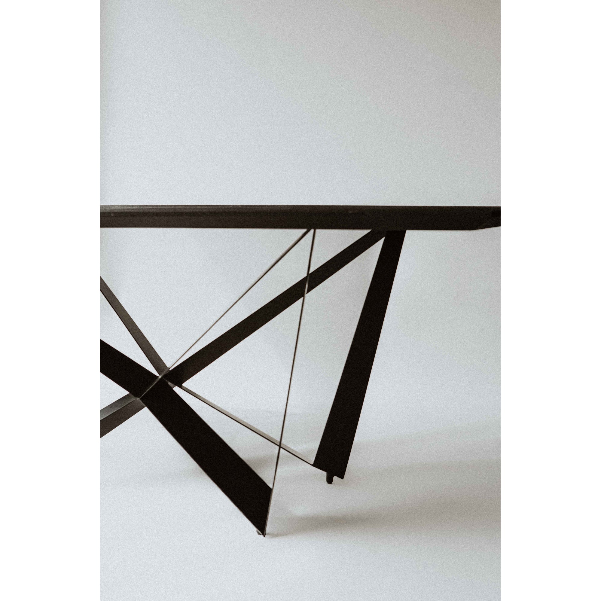 Brolio Dining Table