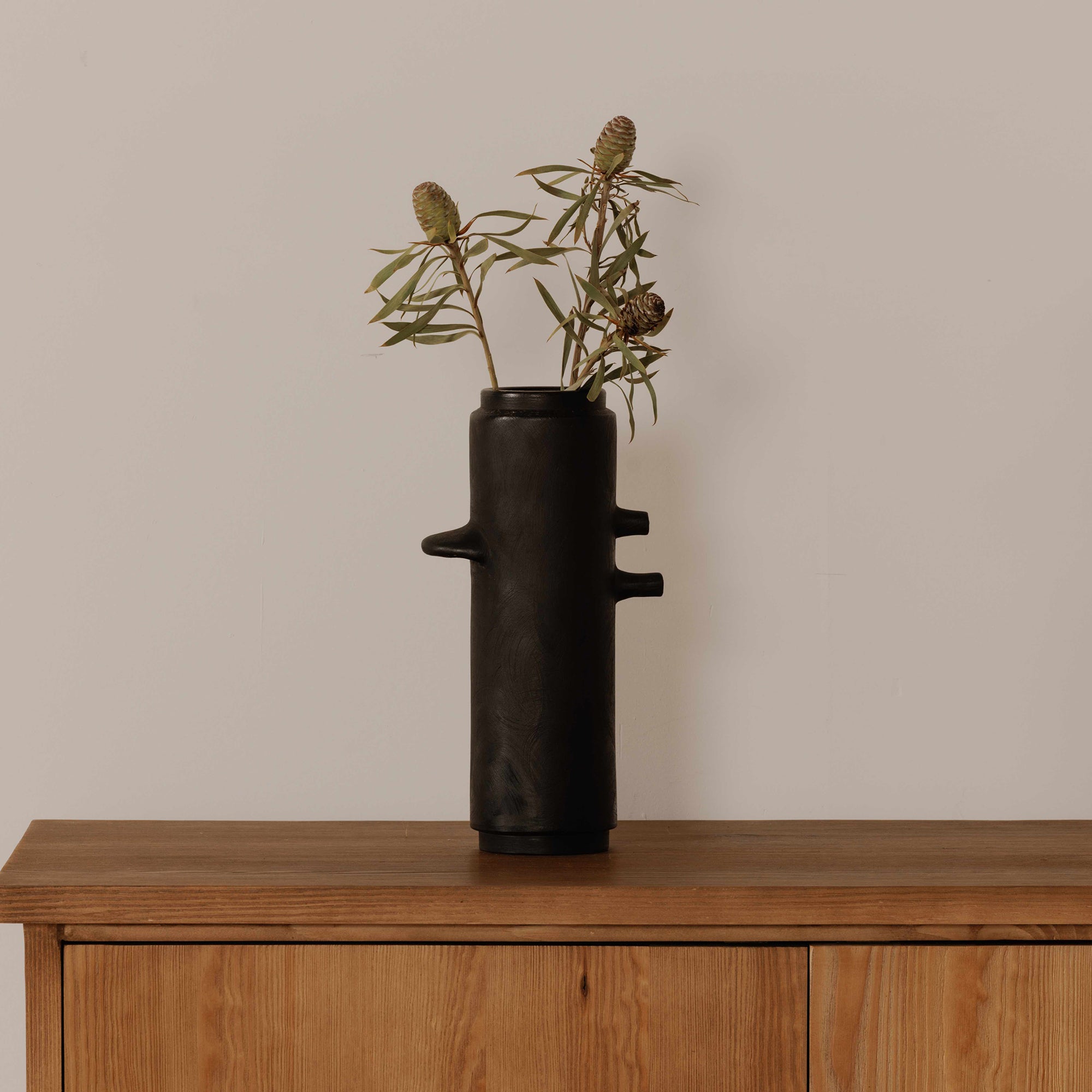 Ezra 12In Vase Matt Black